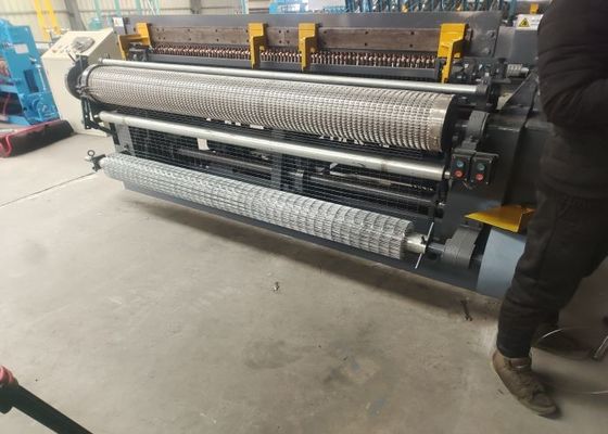 PLC Wire Mesh Welder Width Of Mesh 2.1m Hole Size 1/2 Inch