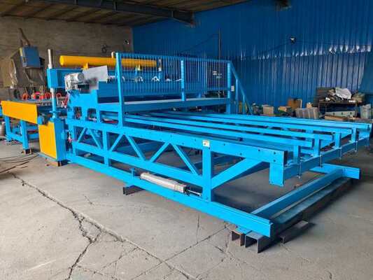 Rebar Size 4-8mm Pneumatic Welding 6m length Wire Mesh Welding Machine