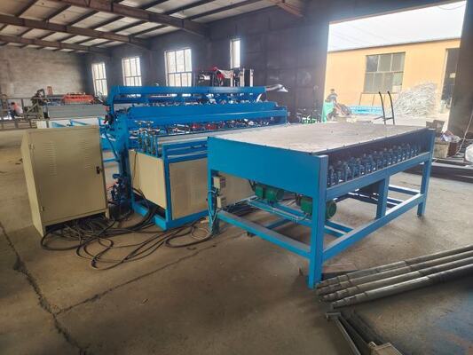Mesh Size 150*150mm 4mm PLC Construction Mesh Welding Equipment